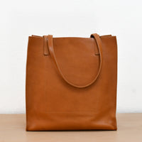 Simple Mag Tote, Camel