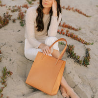 Simple Mag Tote Smooth, Natural Vachetta