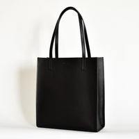 Simple Mag Tote Smooth, Matte Black
