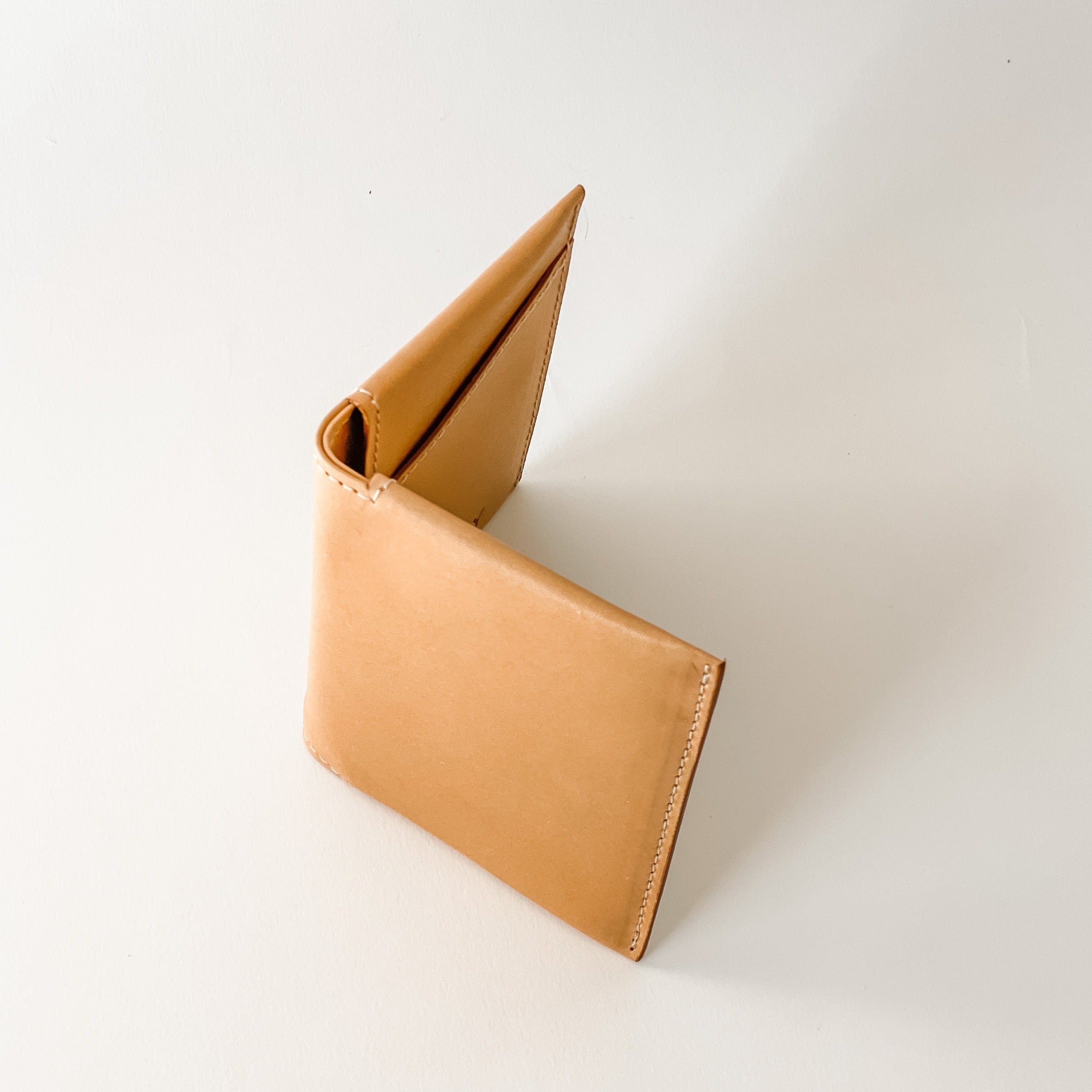 Minimalist Leather Bifold Wallet in Natural Vachetta - Thursday