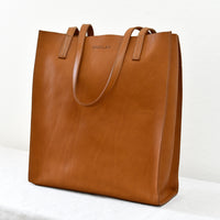 Simple Mag Tote, Camel - "Blake"