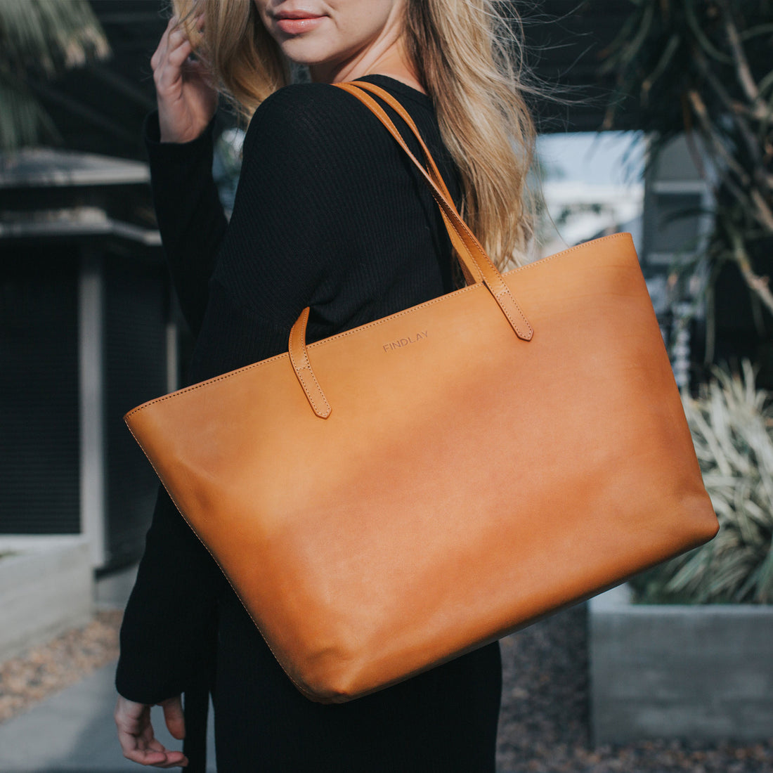 East-West Tote, Camel